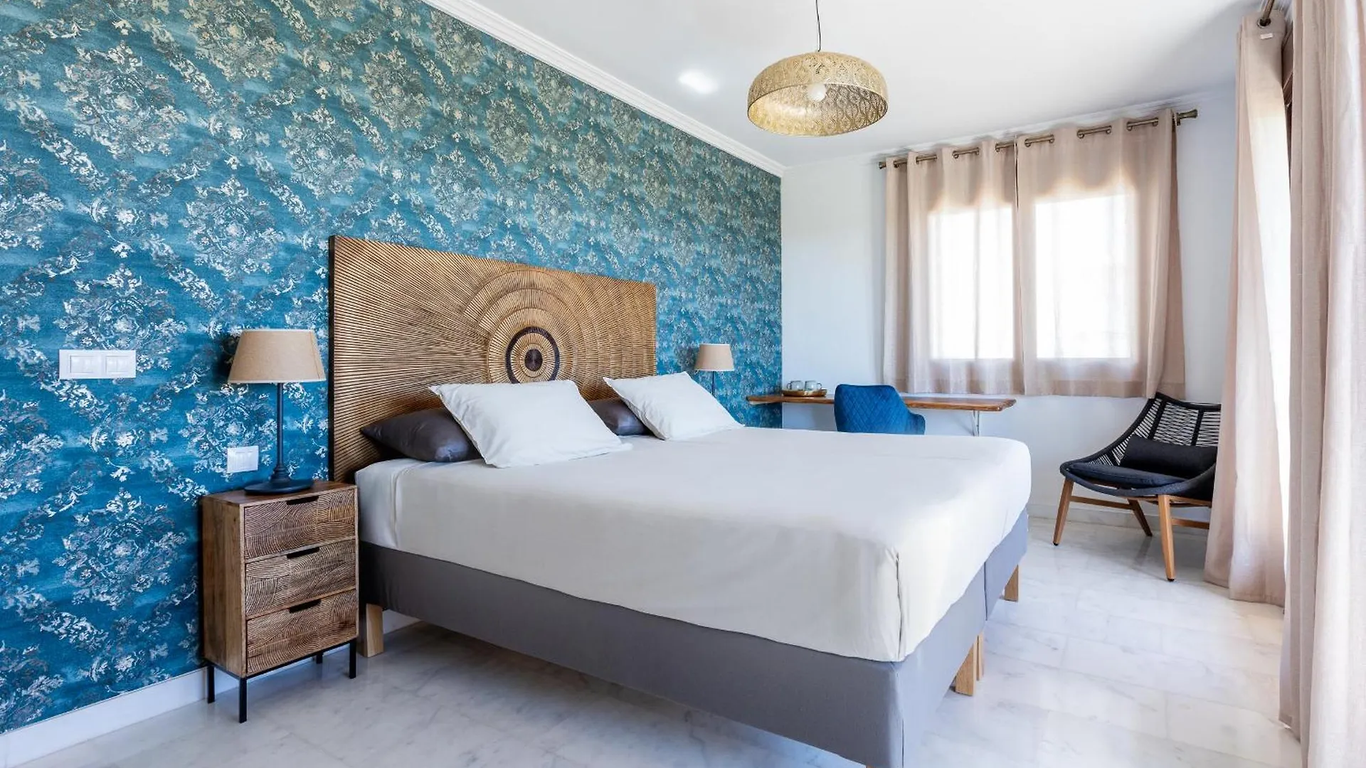 Villa With 4 Bedrooms And Private Heated Pool Сан Мигель