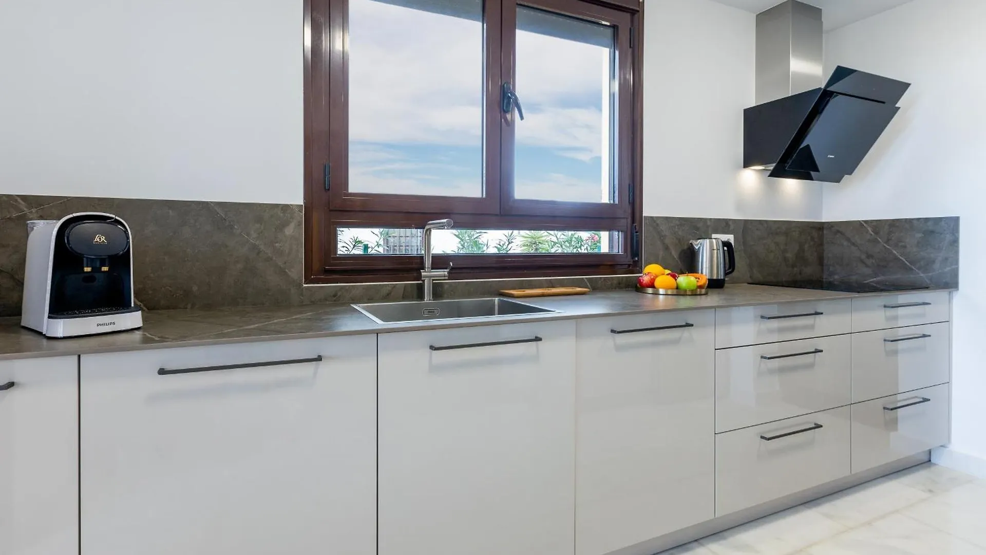 Villa With 4 Bedrooms And Private Heated Pool Сан Мигель